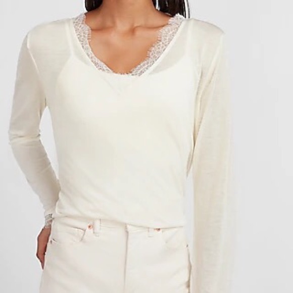 Express Tops - Express Relaxed Lace Pieced V-Neck Tshirt Sz Large